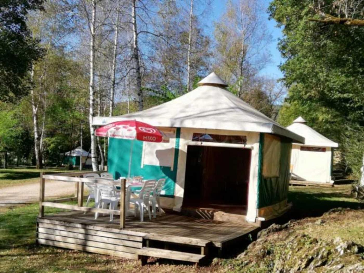 Camping - Piscine - Ccbaieb Montjoie-en-Couserans Экстерьер фото